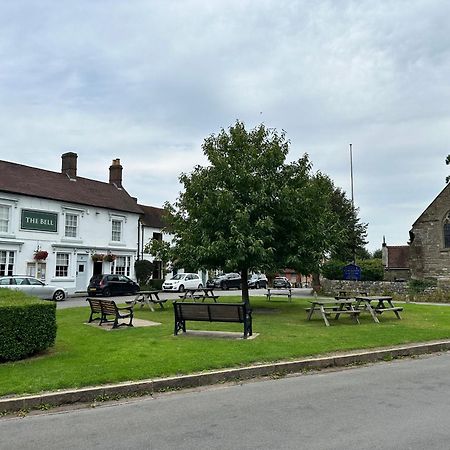 Hotel The Bell à Solihull Extérieur photo