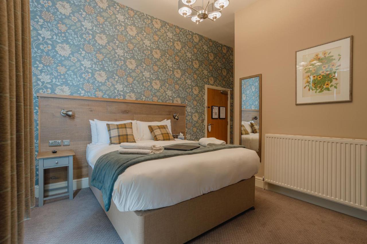 Hotel The Bell à Solihull Extérieur photo